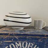 Spiral pattern ball lamp