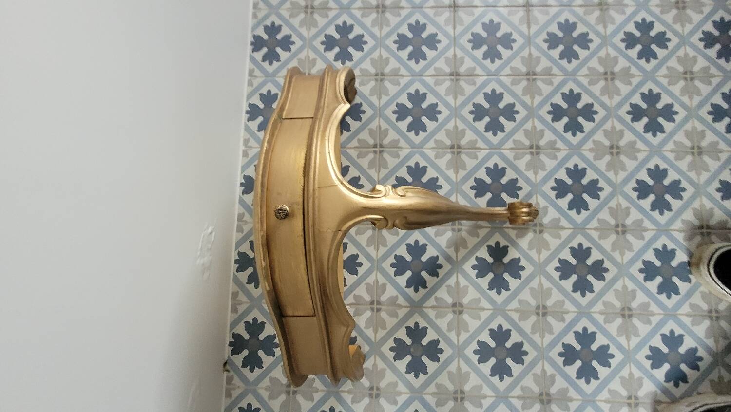 Console in gilded wood