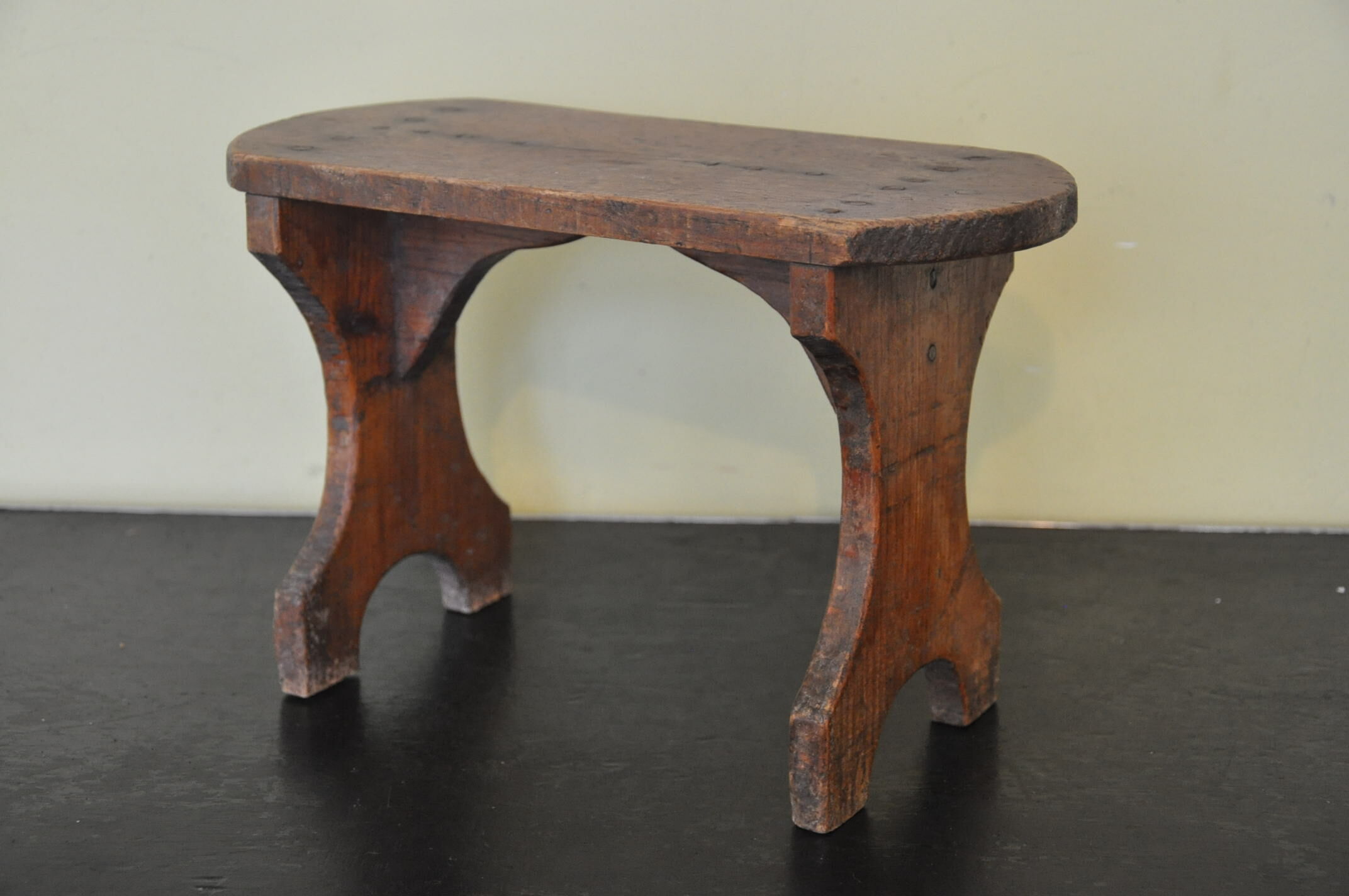 Footstool or anointed stool