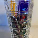 Vase en verre moulé