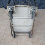 Postal sorting trolley with wheels