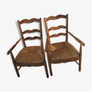 Chaises avec accoudoirs