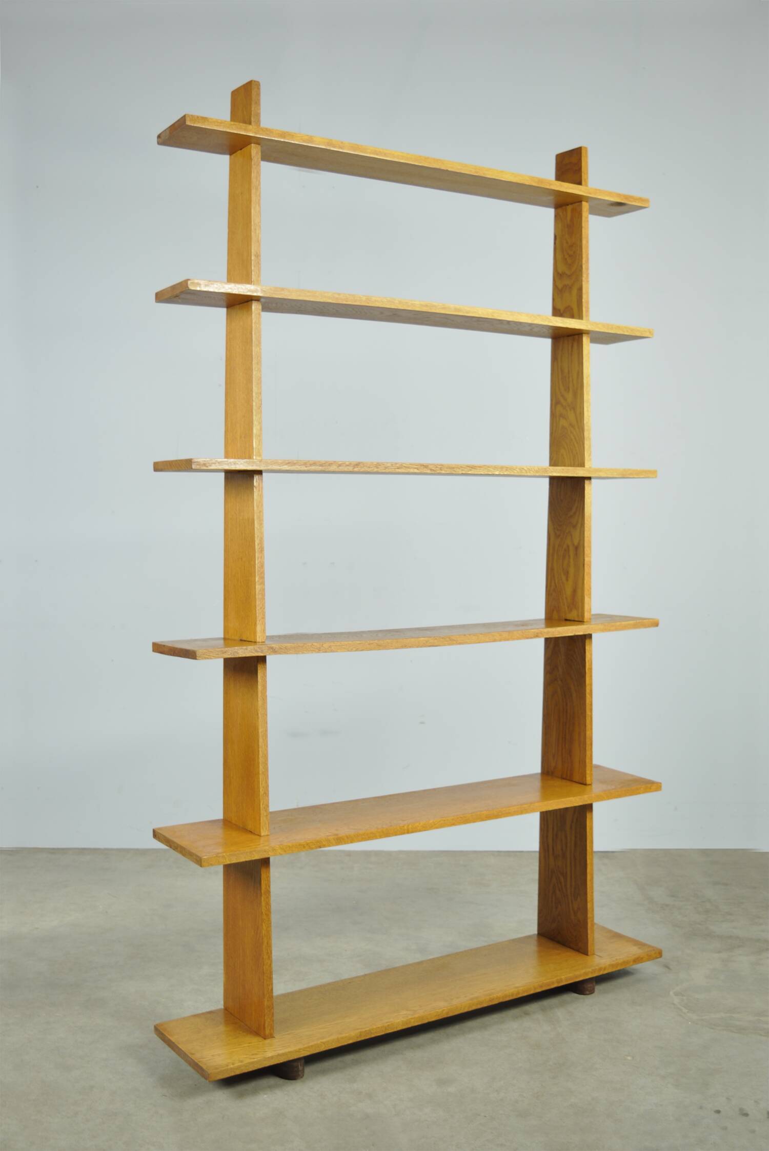 Handcrafted oak bookcase, 1970s