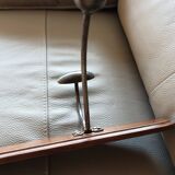 Coat holder