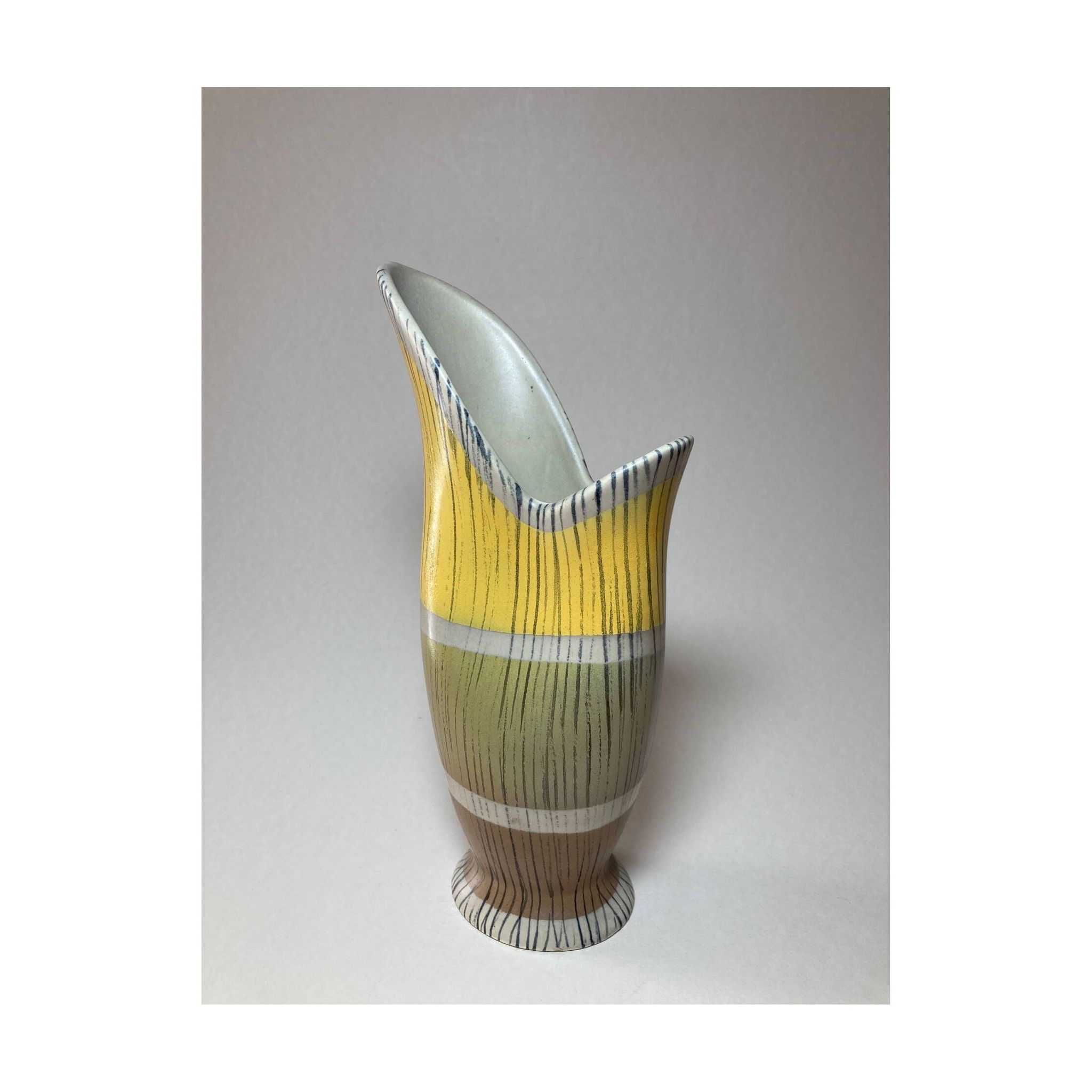 Ceramic vase