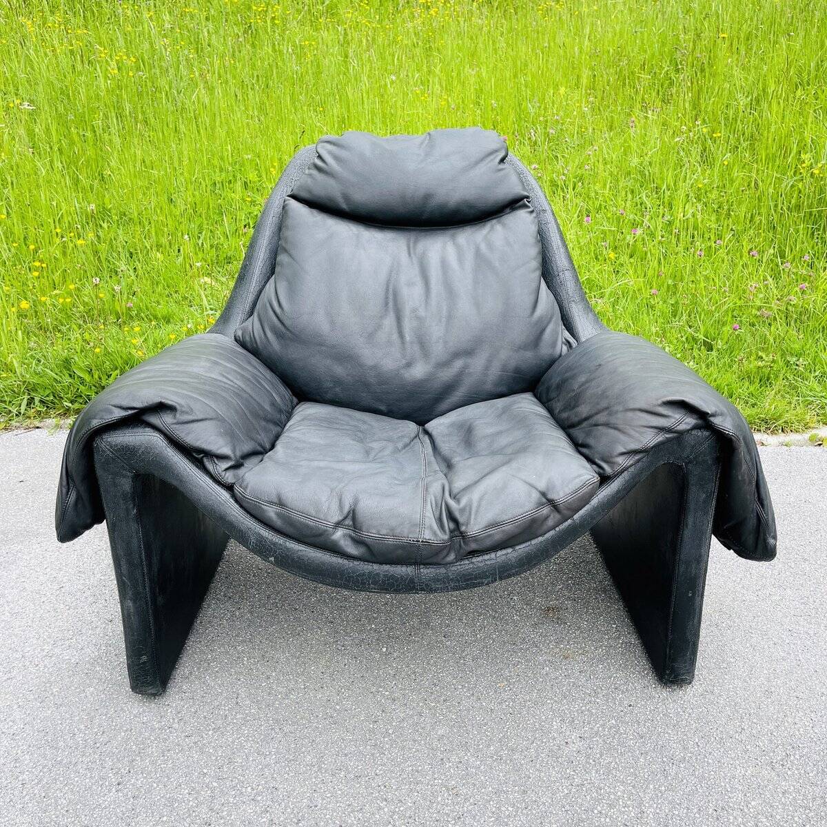 P60 black lounge chair by Vittorio Introini for Saporiti, Italy, 1960s