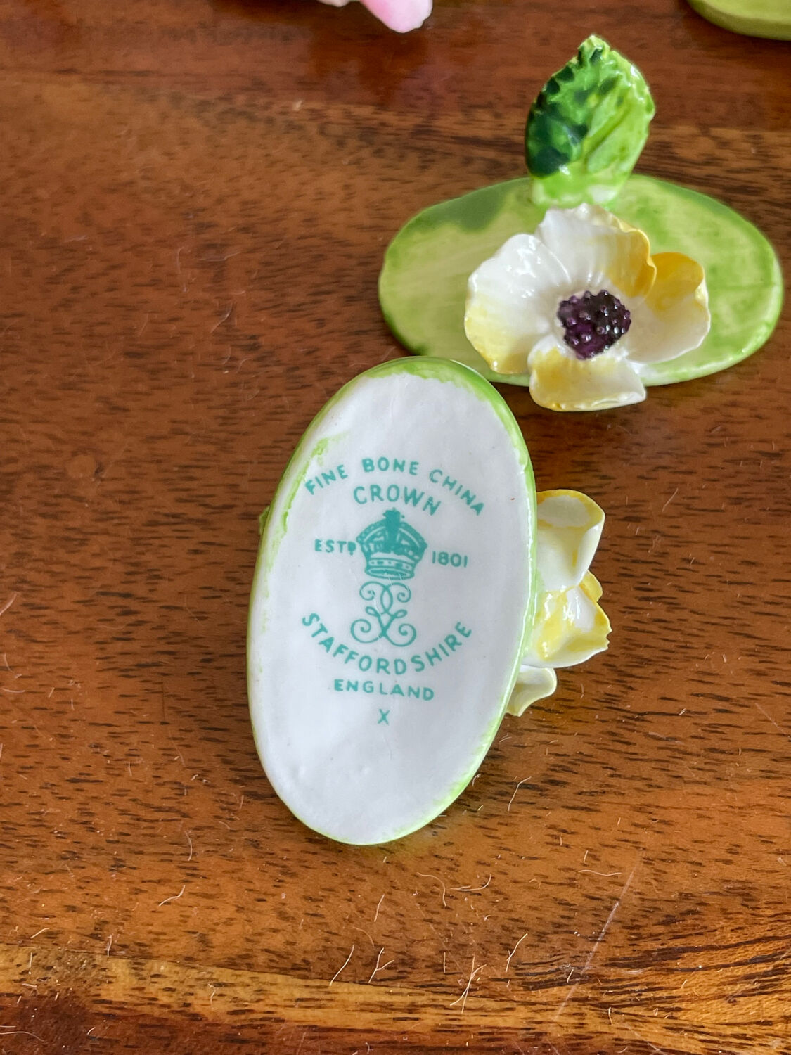 Porcelain flower name holders