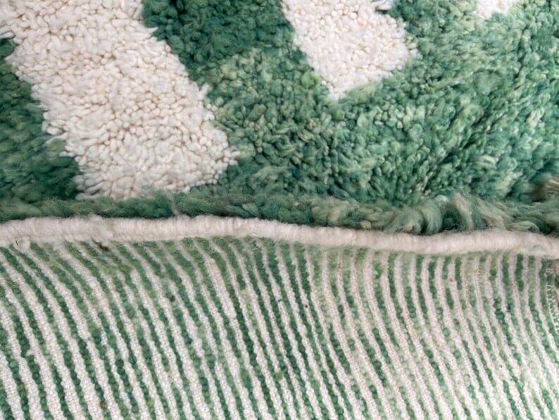 Handmade pure wool rug, size 150 x 250 cm.