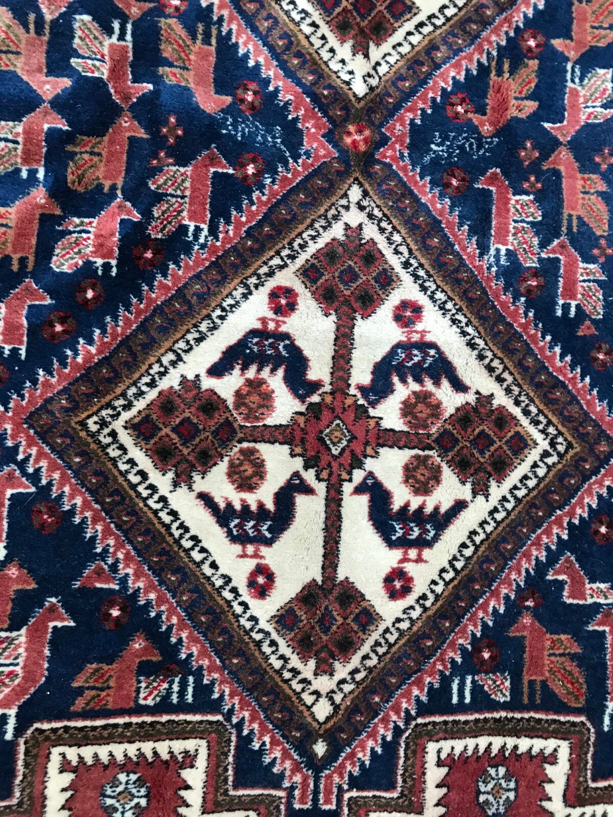 Carpet vintage Persian Afshar done hand 143 X 187 CM