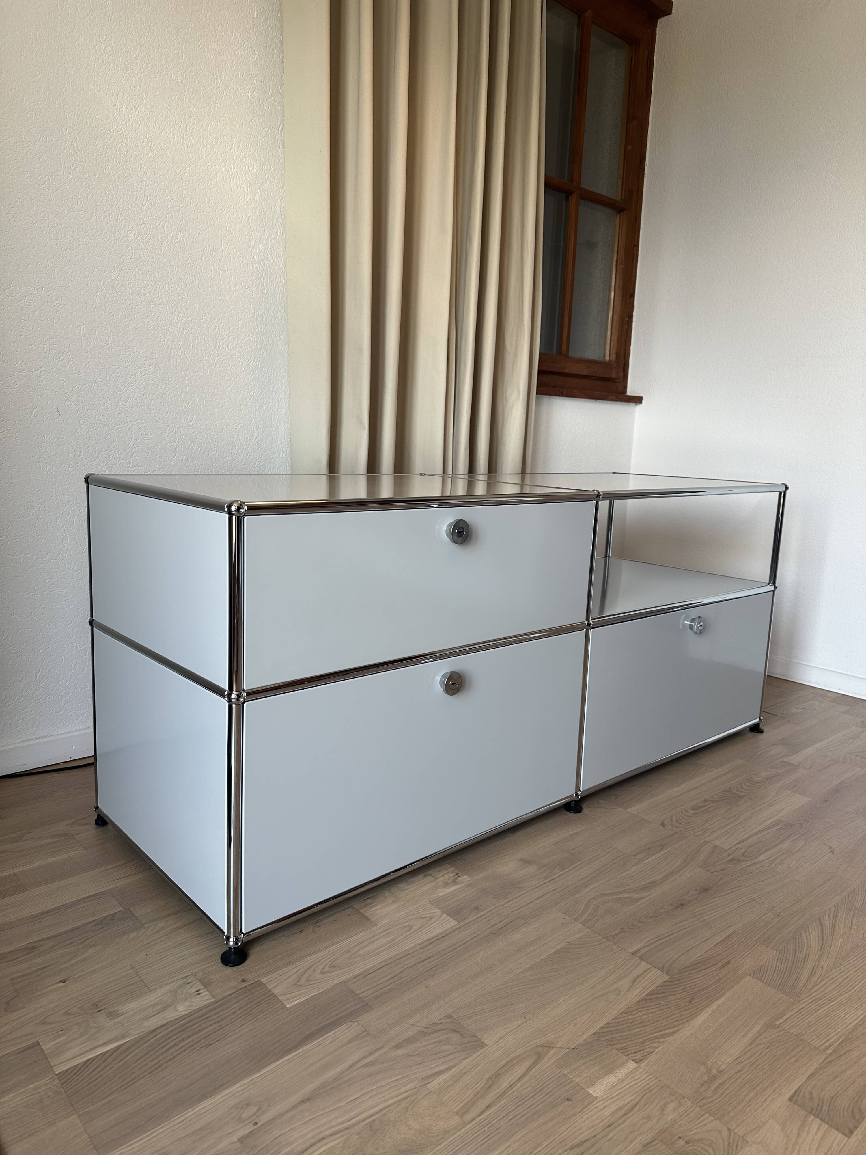 Commode / meuble tv usm haller en gris clair