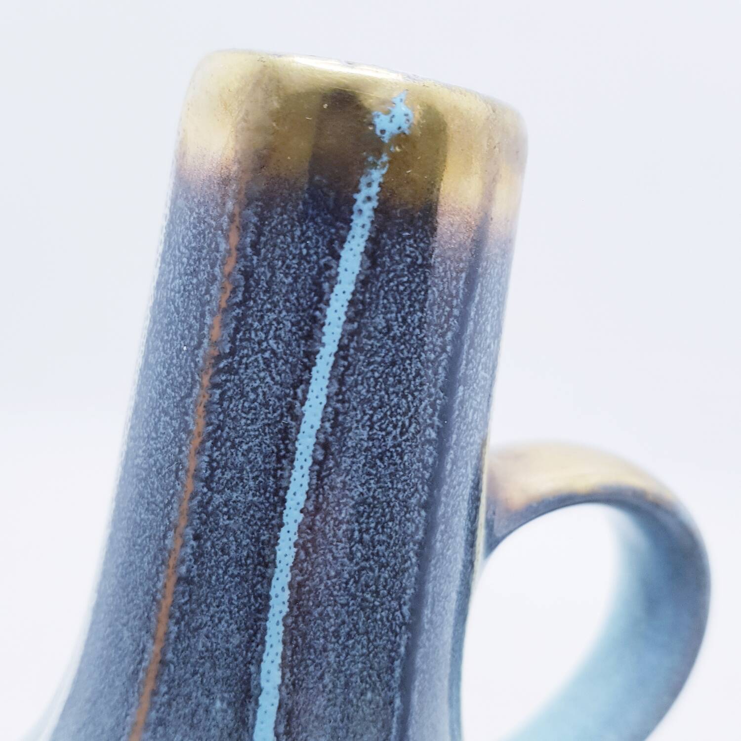 Vase à fond cloche rayé