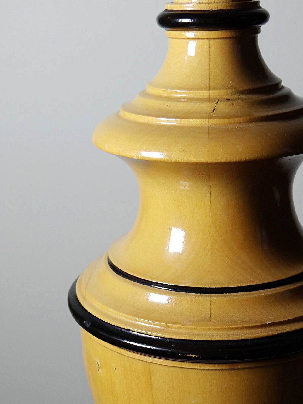 Grand lampe Le Dauphin "Verdennes" bois tourné, vintage années 70