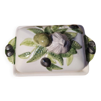 Butter dish in slip