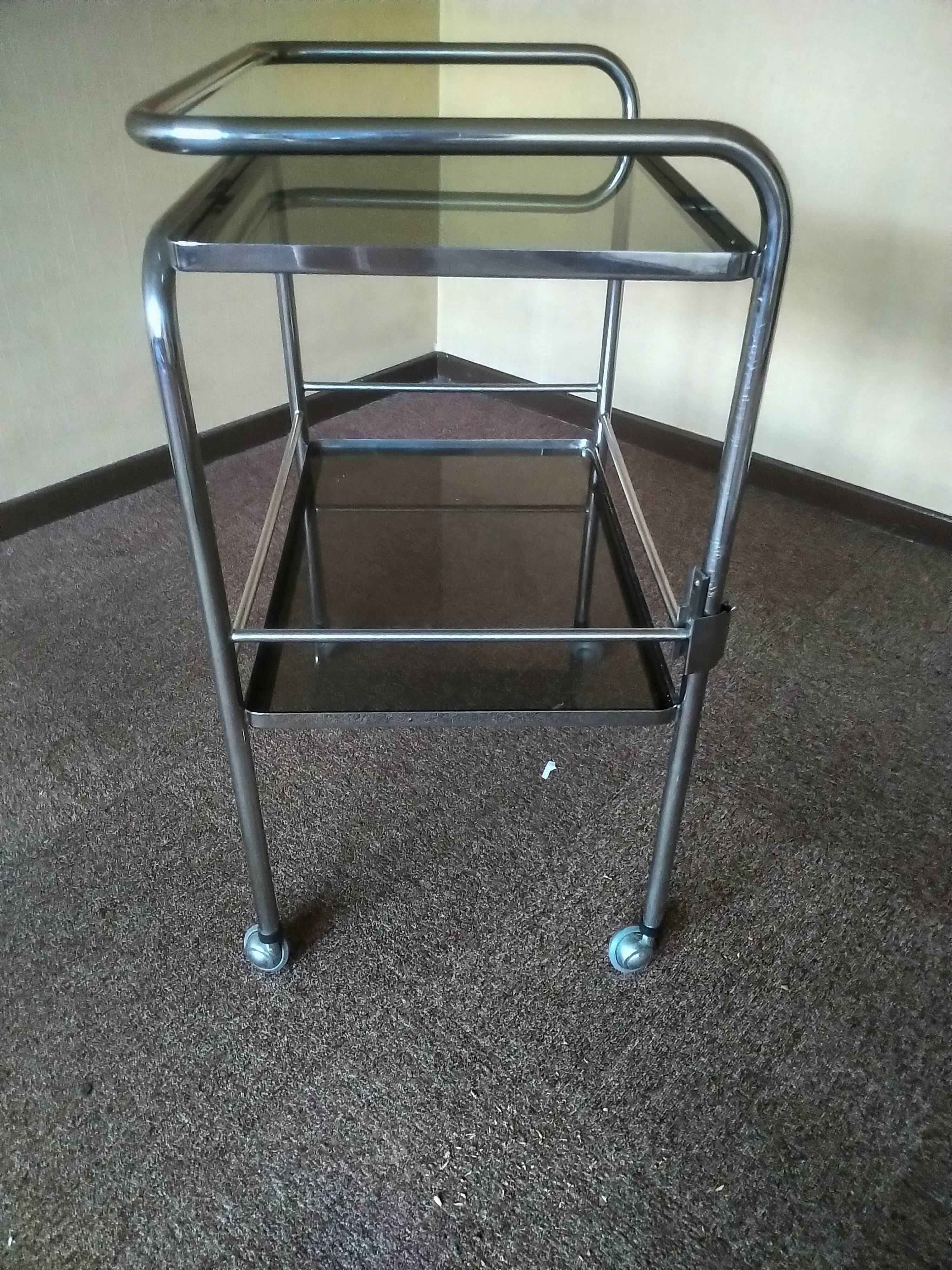 Smoked glass table service