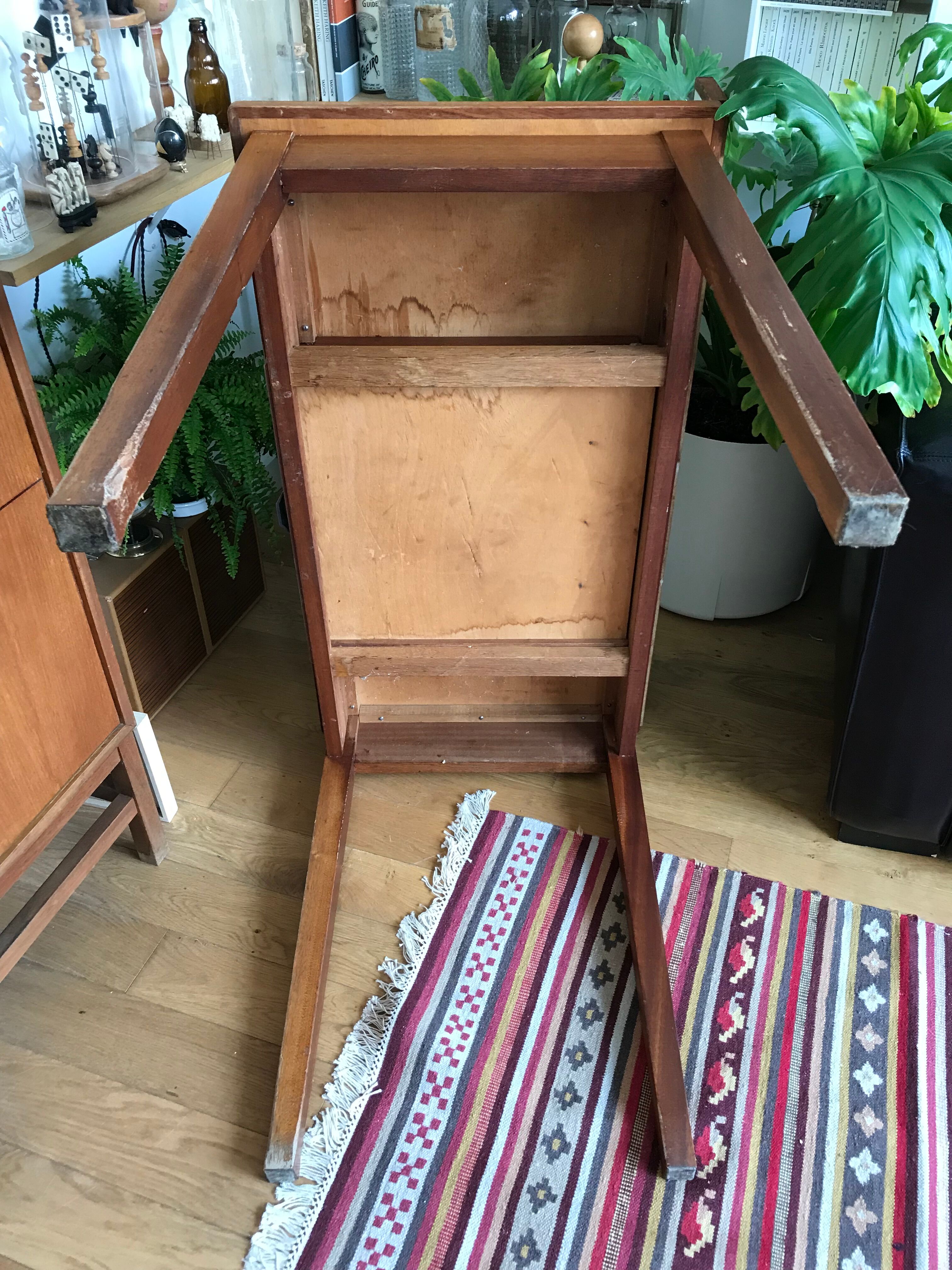 Farm table