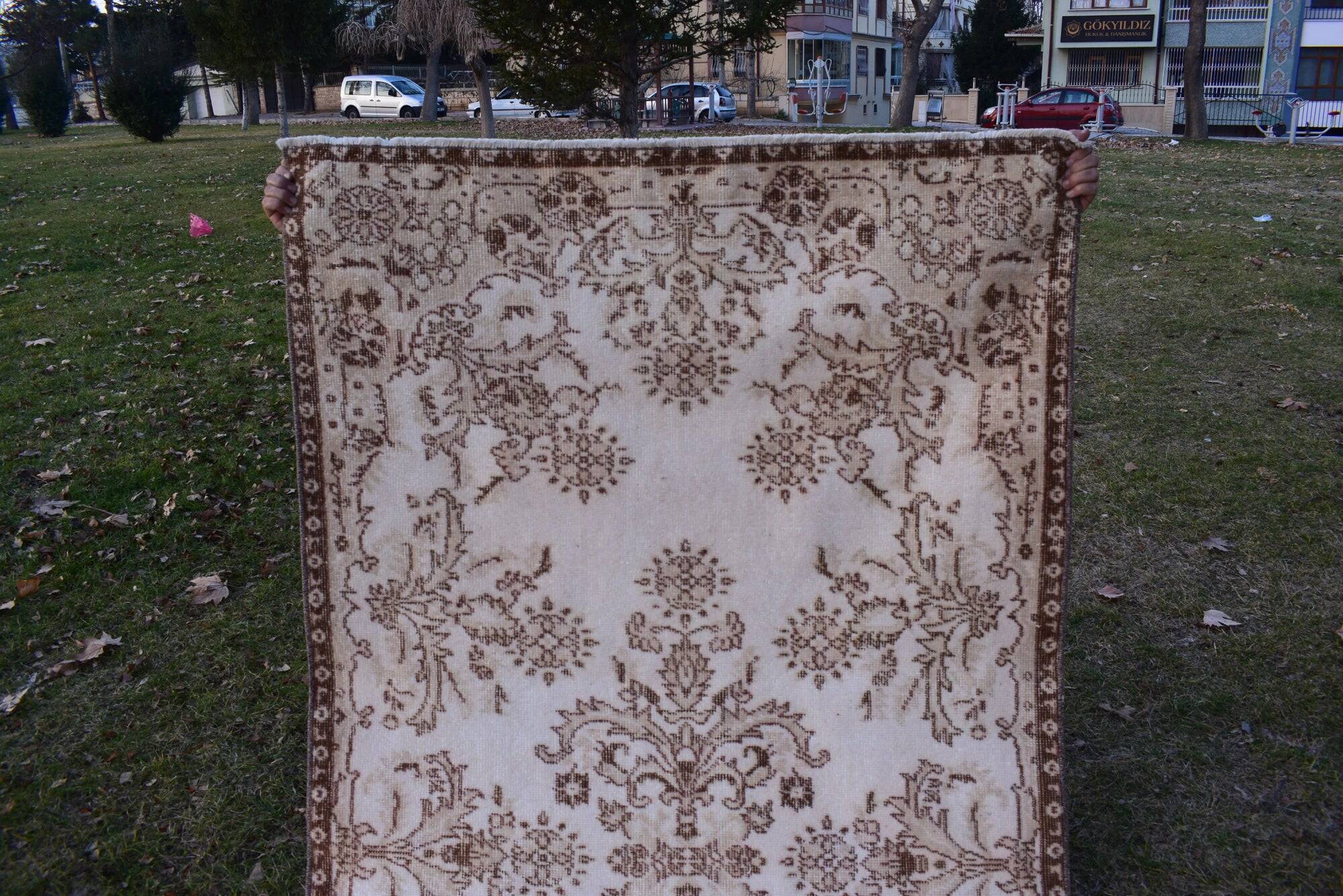 Vintage Turkish rug handmade 117x217 cm