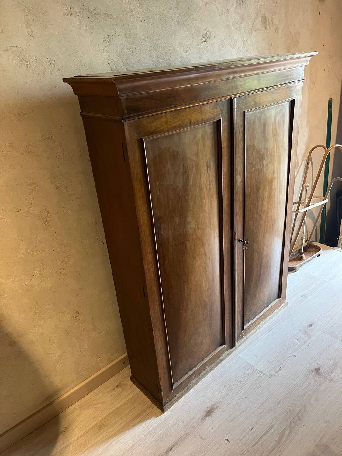 High walnut sideboard 1910/20
