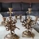 Paire de chandeliers antiques à 3 feux de lumières puttis/angelots bronze