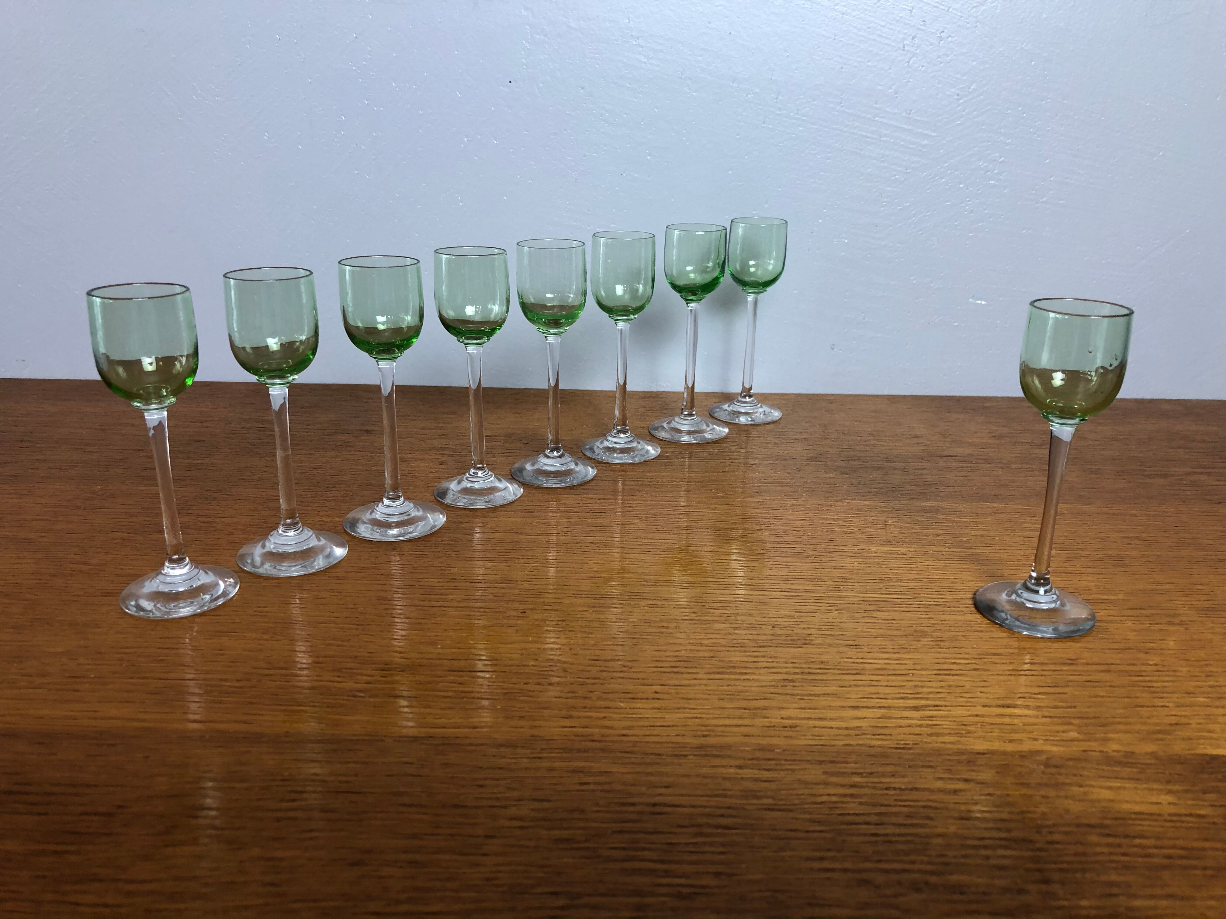 9 liquor glasses early xx th