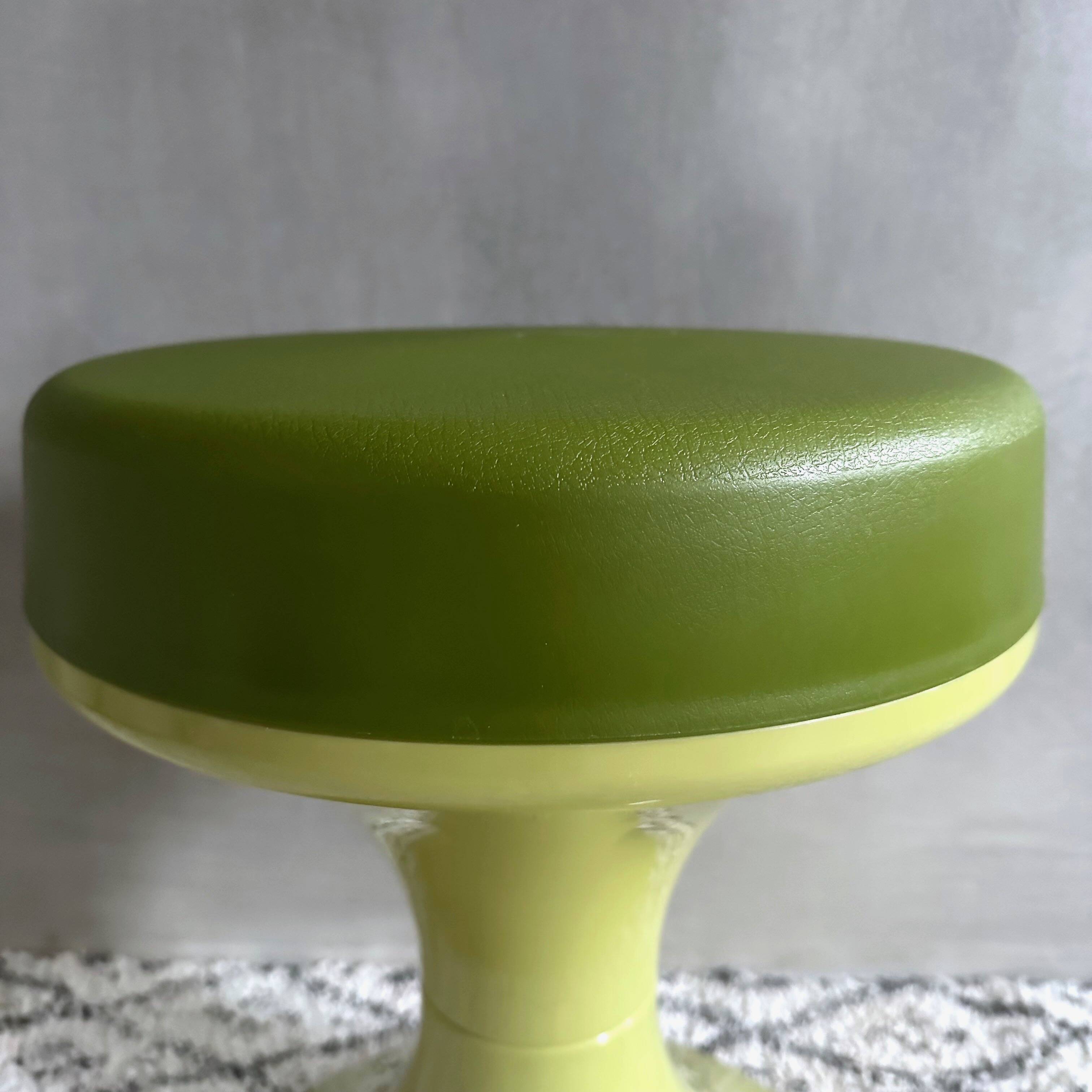 70's stool green, Tulip stool plastic, side table, Mid Century Interior.