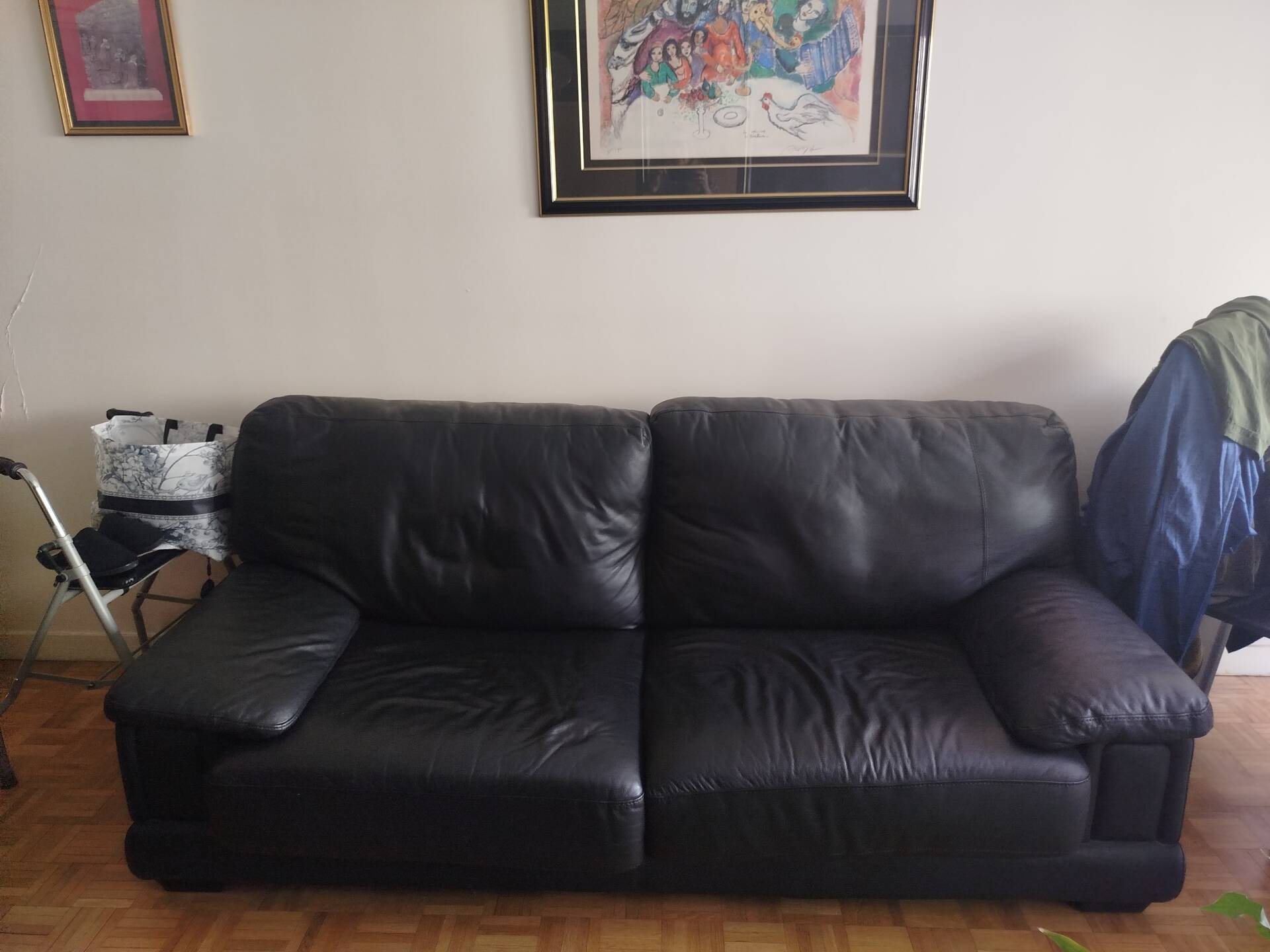 3-seater leather sofa and its armchair