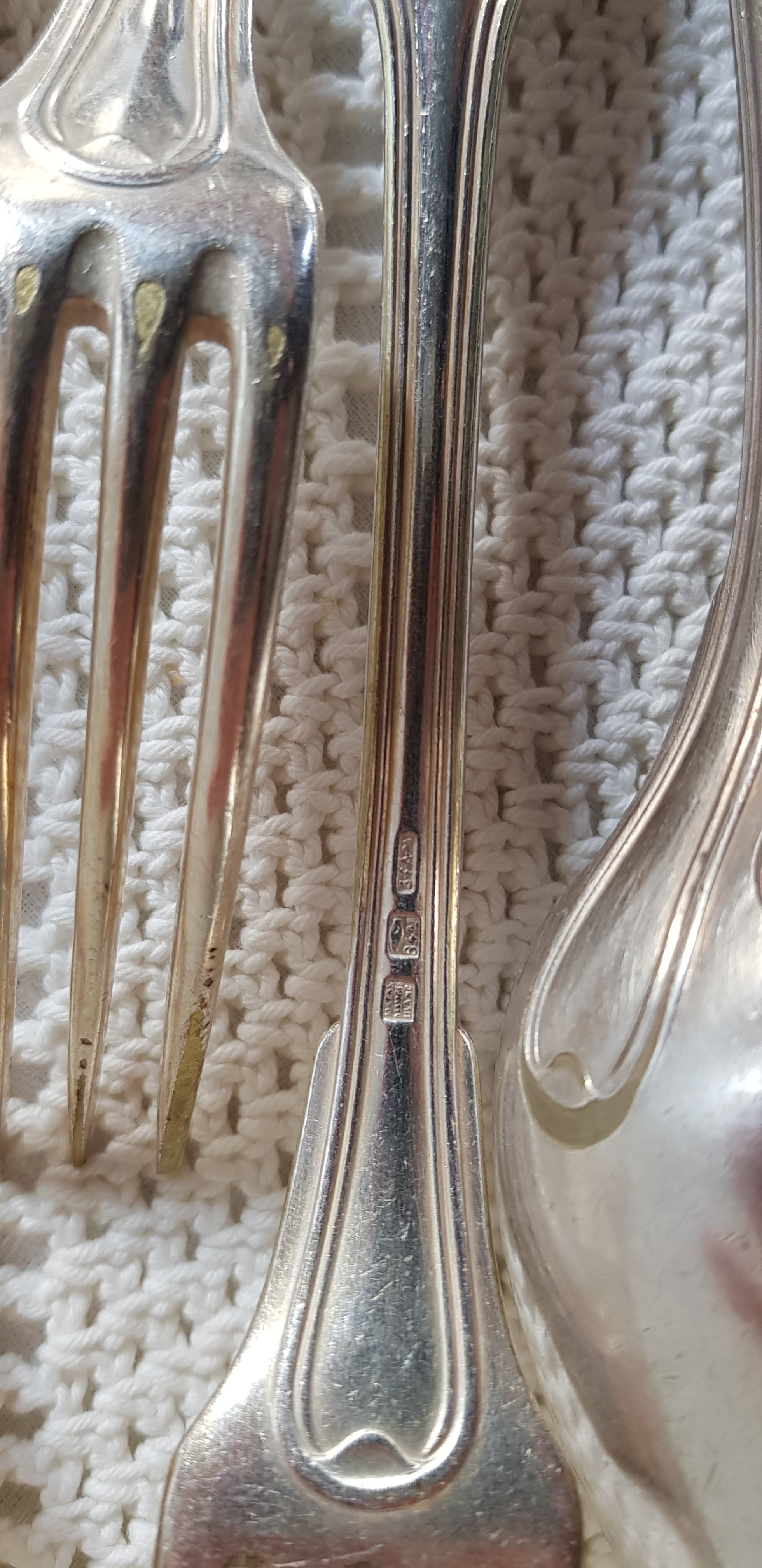 Silver metal housewife