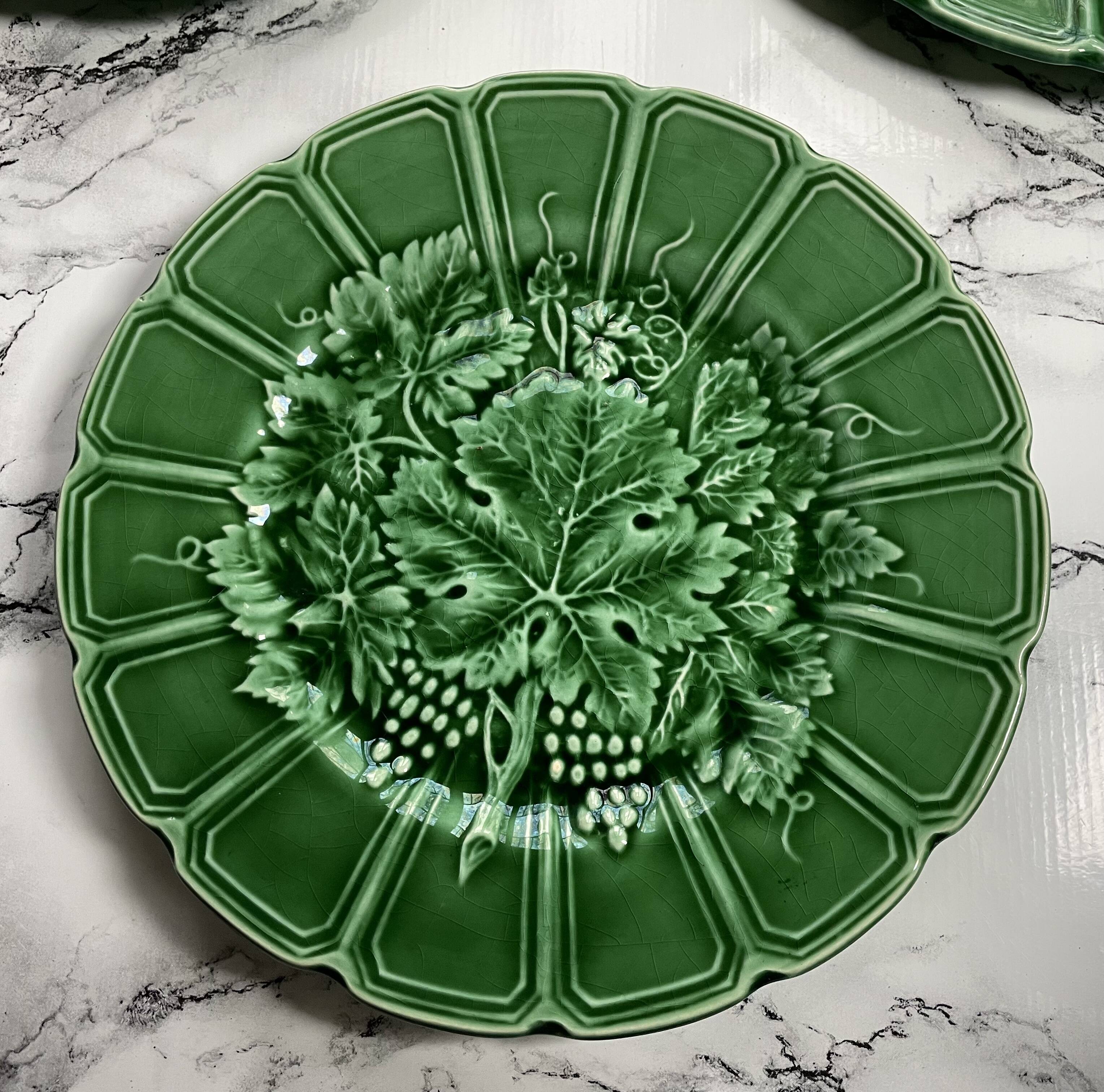 Sarreguemines grape barbotine dessert plates