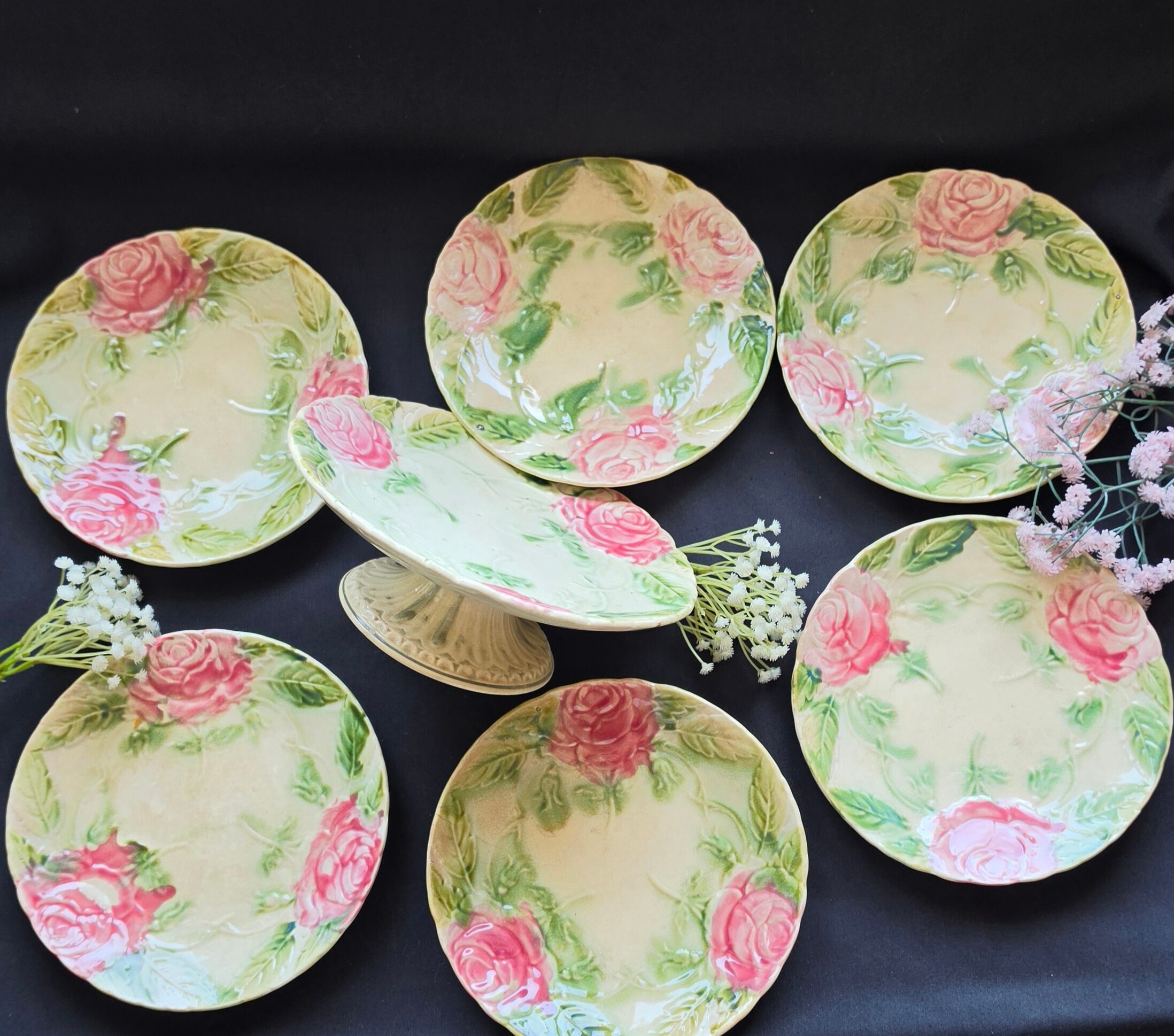 Exclusive antique dessert service in faience/terracotta with slip from 1900.