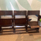 3 sièges cinéma pliants vintage bois