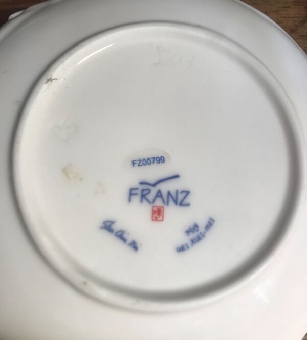Tasse à cafe avec sa sous tasse, porcelaine Franz