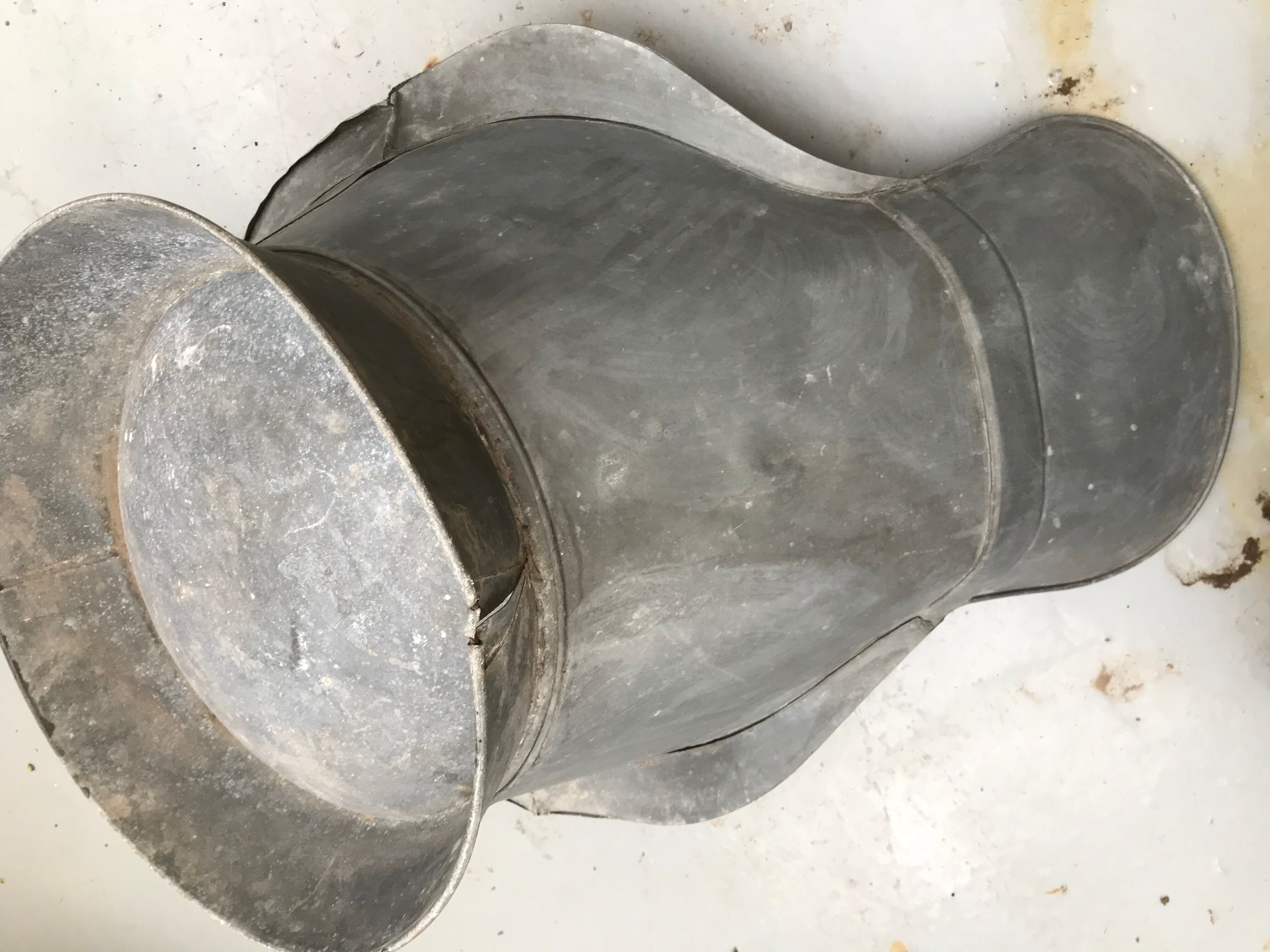 Zinc backrest bathtub XIX