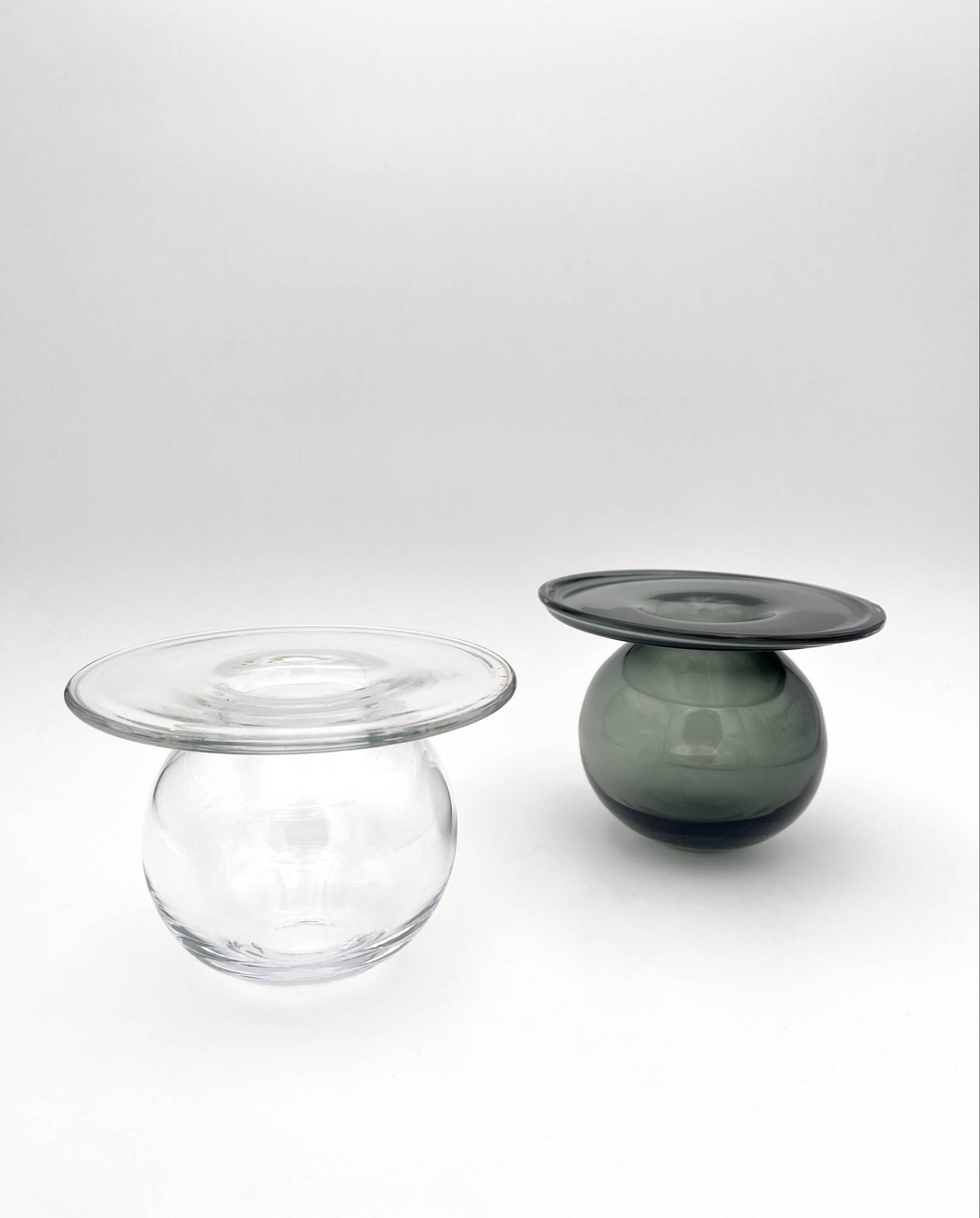 Duo Vases "Saturnus" Nanny Still Riihimäen Lasi Fumé & Clair Design Sc