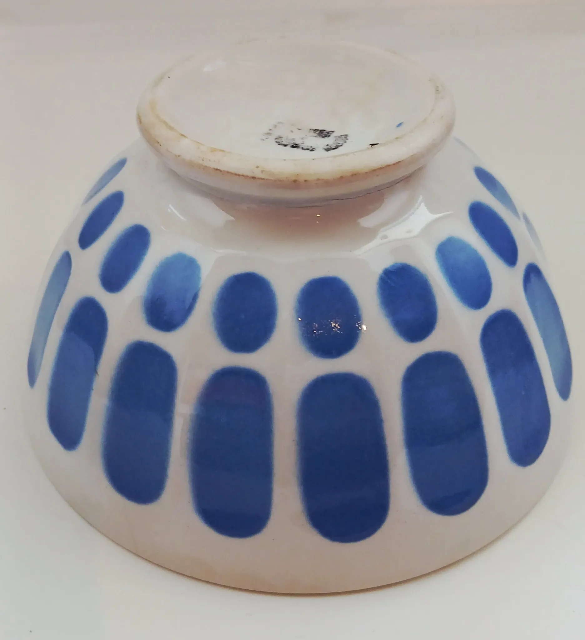 Old DIGOIN faceted blue bowl from the 1950s.