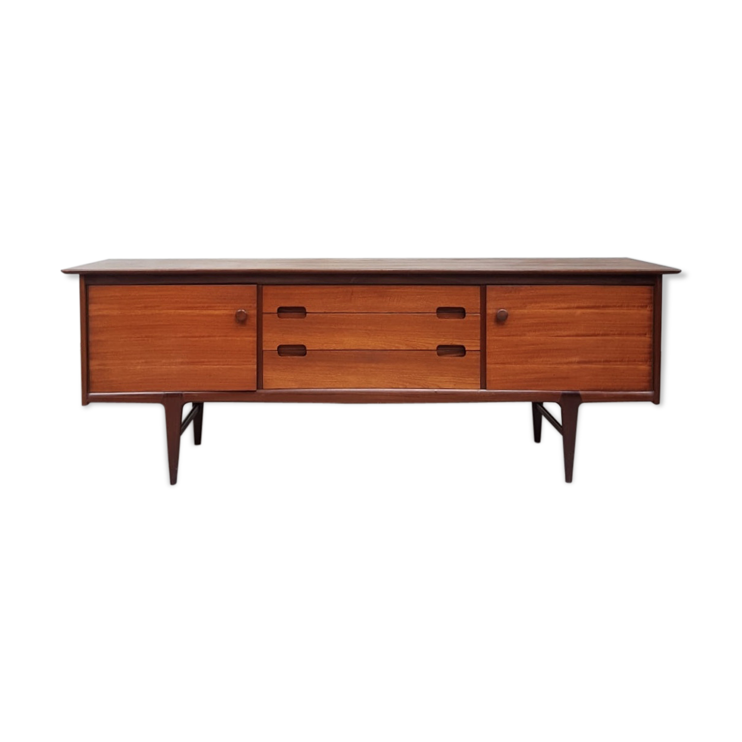 Enfilade par A. Younger en teck