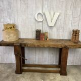 Carpenter's workbench
