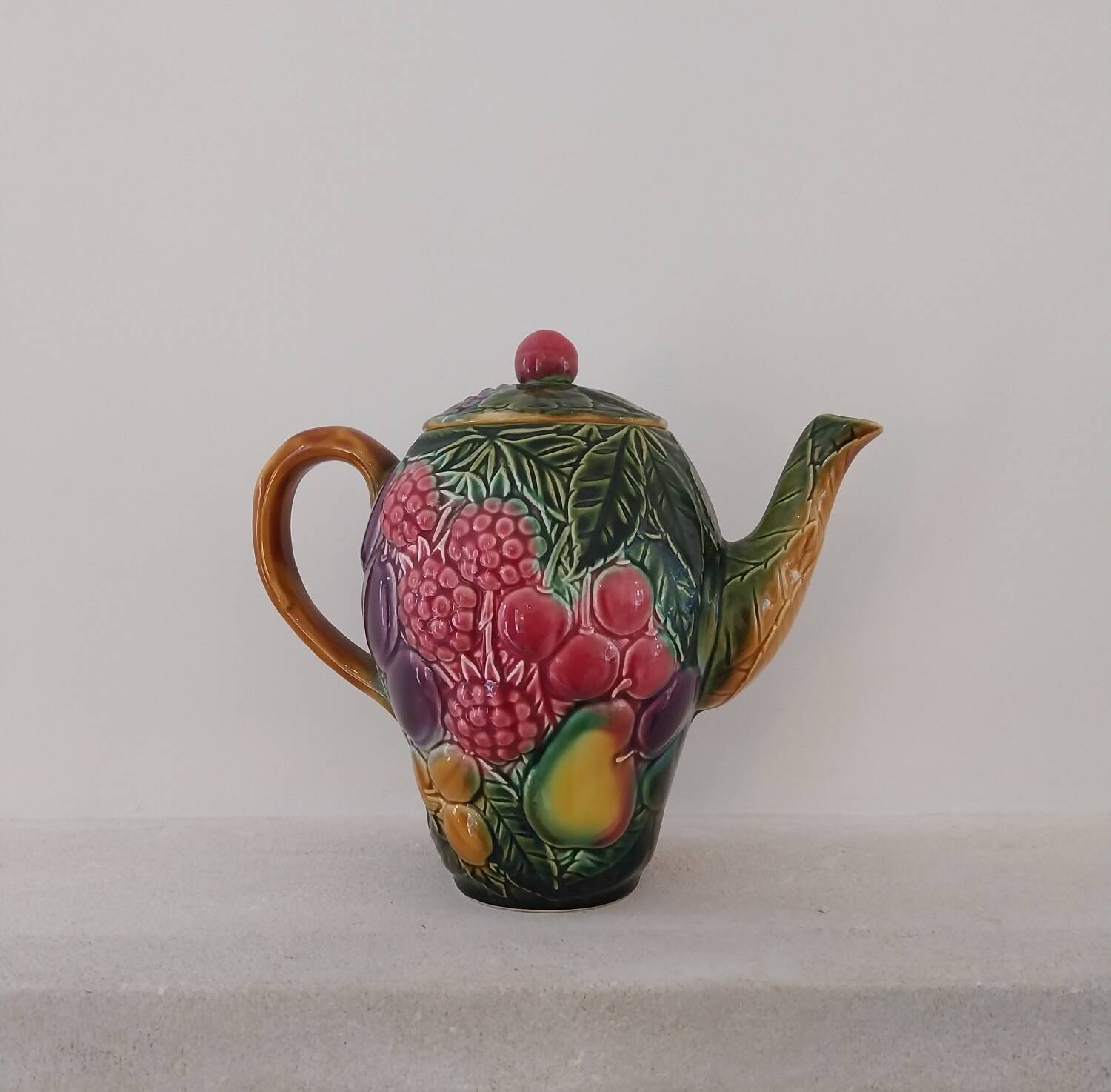 Majolica water pitcher in slipware signed Salin les Bains