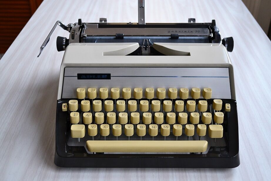 Writer Adler Gabriele 30 - vintage germany