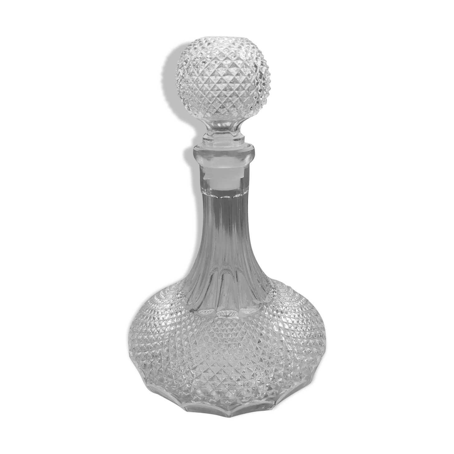 Diamond tip glass decanter