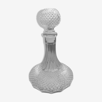 Diamond tip glass decanter