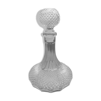 Diamond tip glass decanter