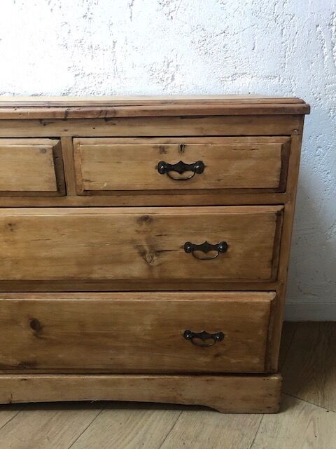 Wooden chest of drawers iron handles