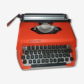 Primavera typewriter