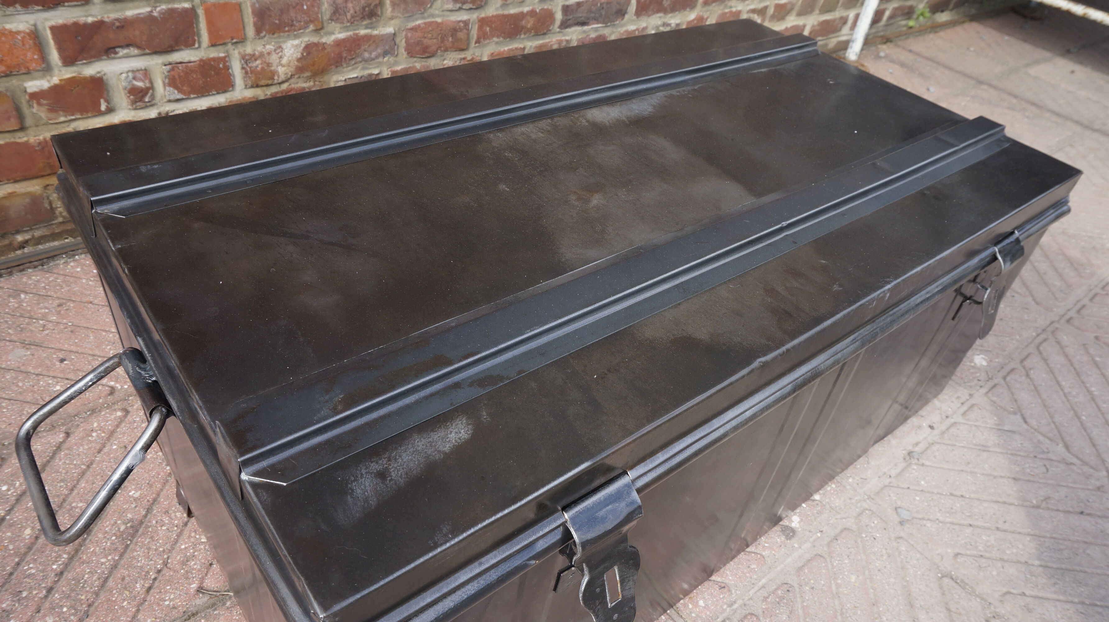 Former military canteen