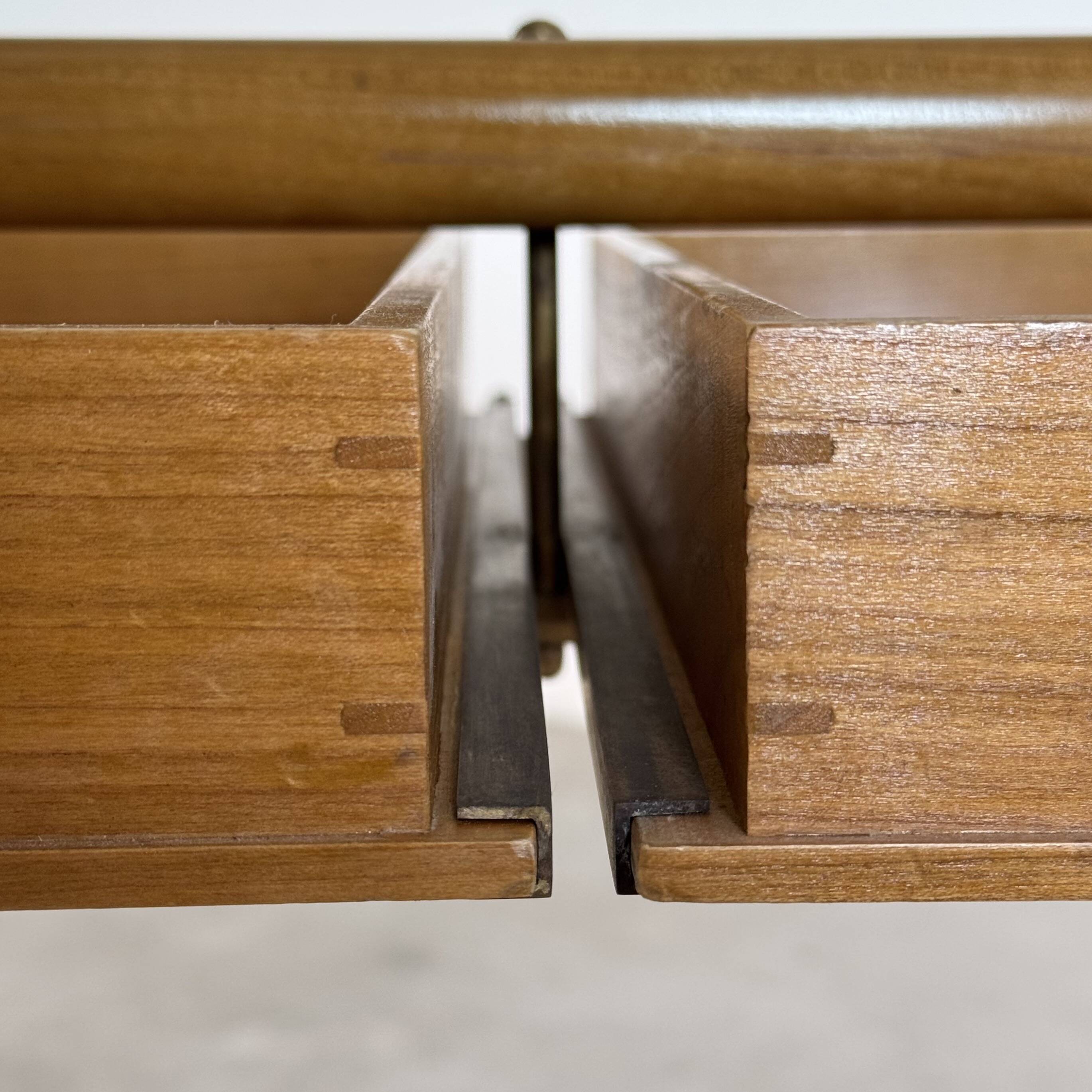 Rare walnut working table/desk by Ignazio Gardella, Milan – Italy, 1950.