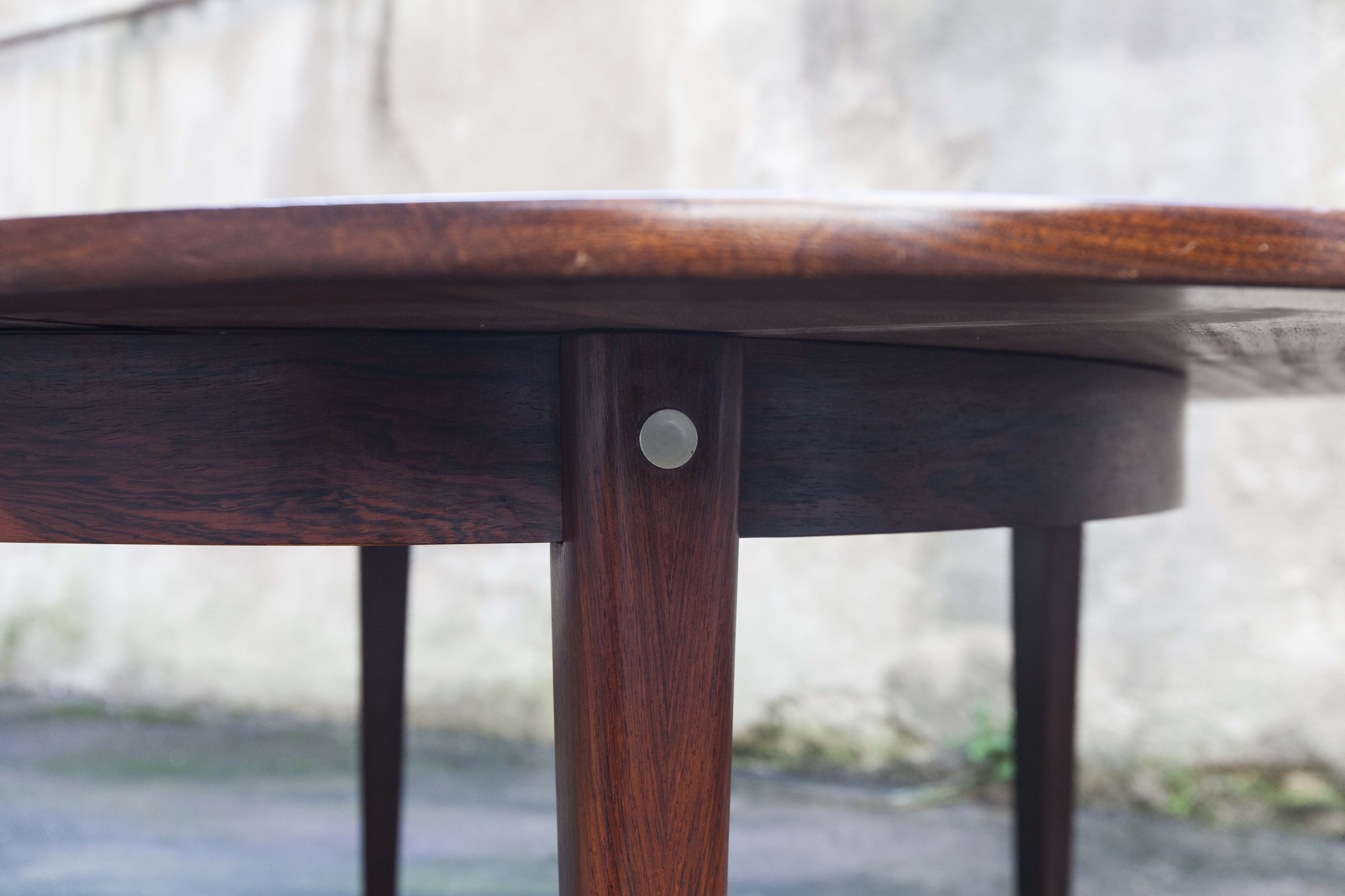 Table transformable en palissandre de rio 118cm