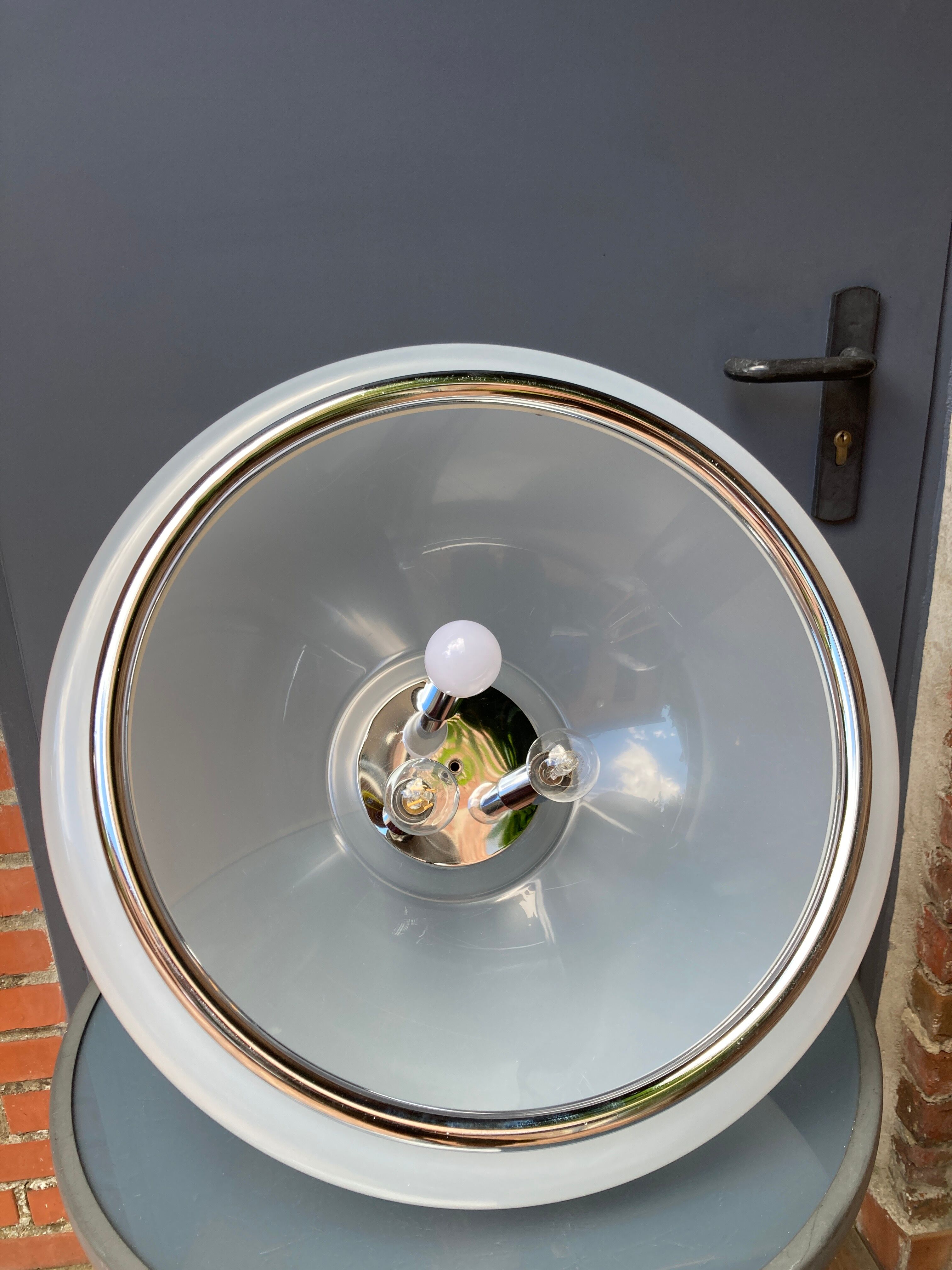 Vintage Italian suspension in rise and down