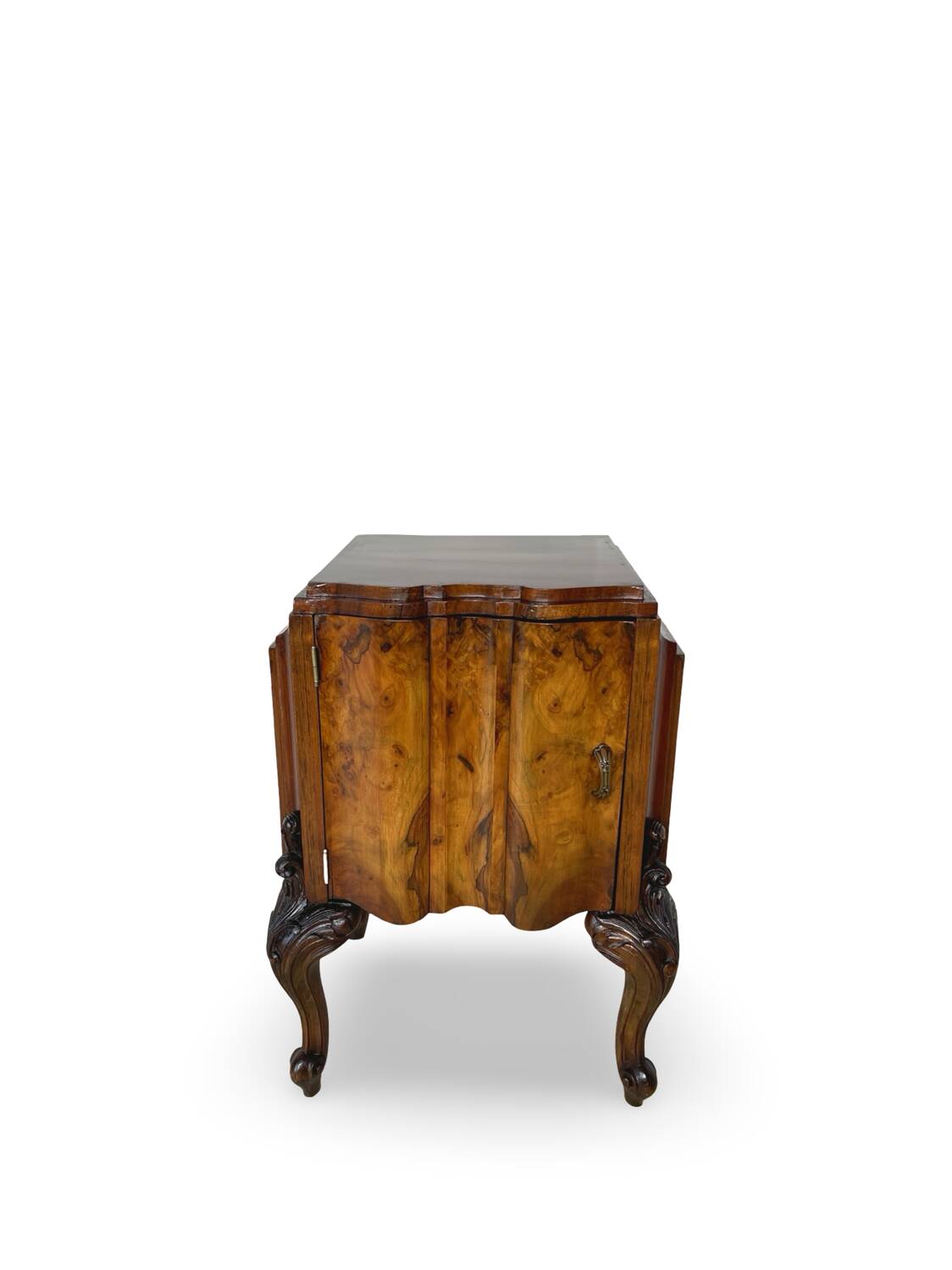 Italian nightstands from the 1930s