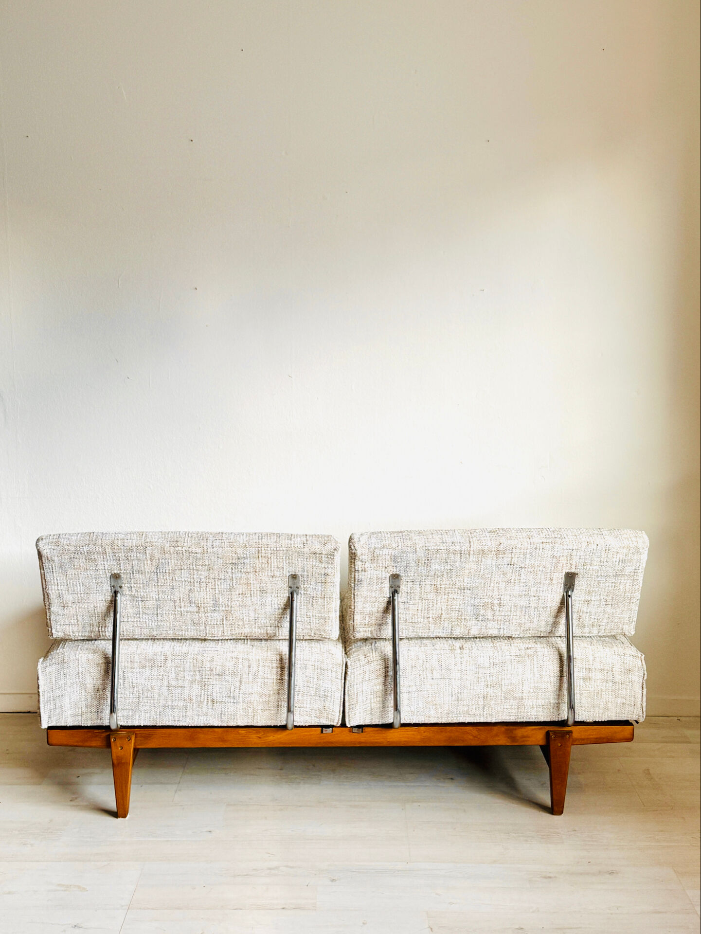 Vintage sofa daybed ‘Stella’ Wilhem Knoll