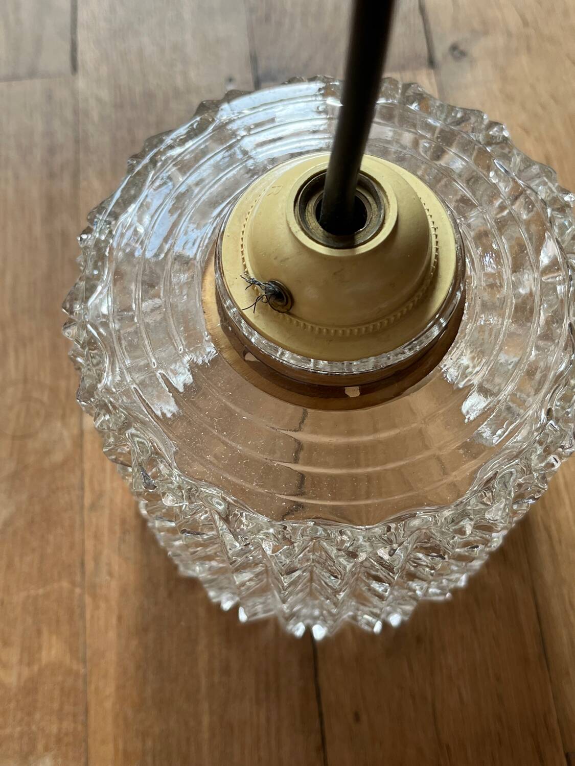 Vintage pendant light in chiseled glass and steel tube from the 70s
