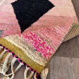 Off-white Moroccan rug with colorful patterns, 250cm x 150cm